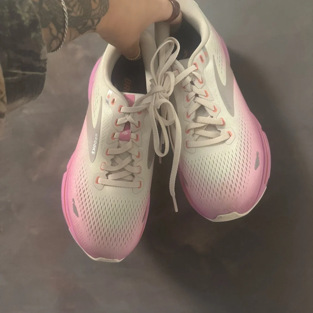 Brooks Ghost Women's Pink Running Shoes - Picture 2 of 7